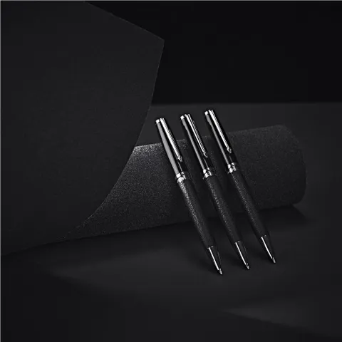 AV-19162-B_LIFESTYLE-NO-LOGO_1024X1024.jpg