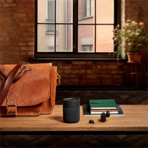 DR-SD-266-B-LIFESTYLE-NO-LOGO_1024X1024.jpg