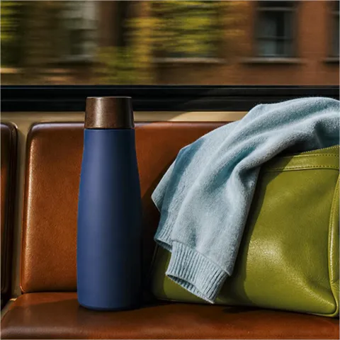 dr-sd-320-b_lifestyle_ai-no-logo_1024x1024