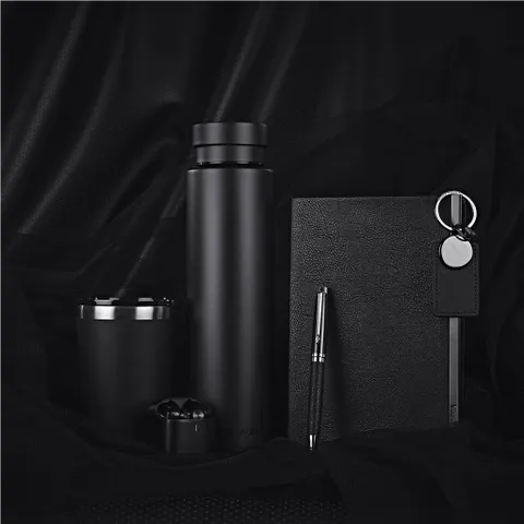 GF-AV-1170-B_LIFESTYLE-NO-LOGO_1024X1024.jpg