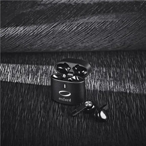 MT-AV-447-B_LIFESTYLE_1024X1024.jpg