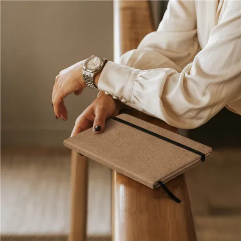 nb-9983-lifestyle_ai-no-logo_1024x1024