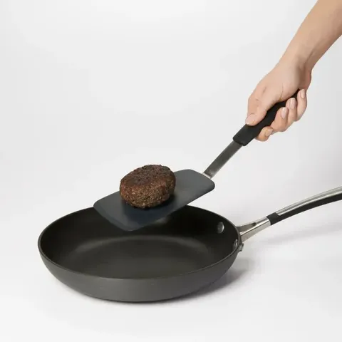 oxo-gg-large-silicone-flexible-turner.jpg