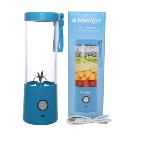 funkilines-blendjet-portable-blue-blender-&-packaging.jpg