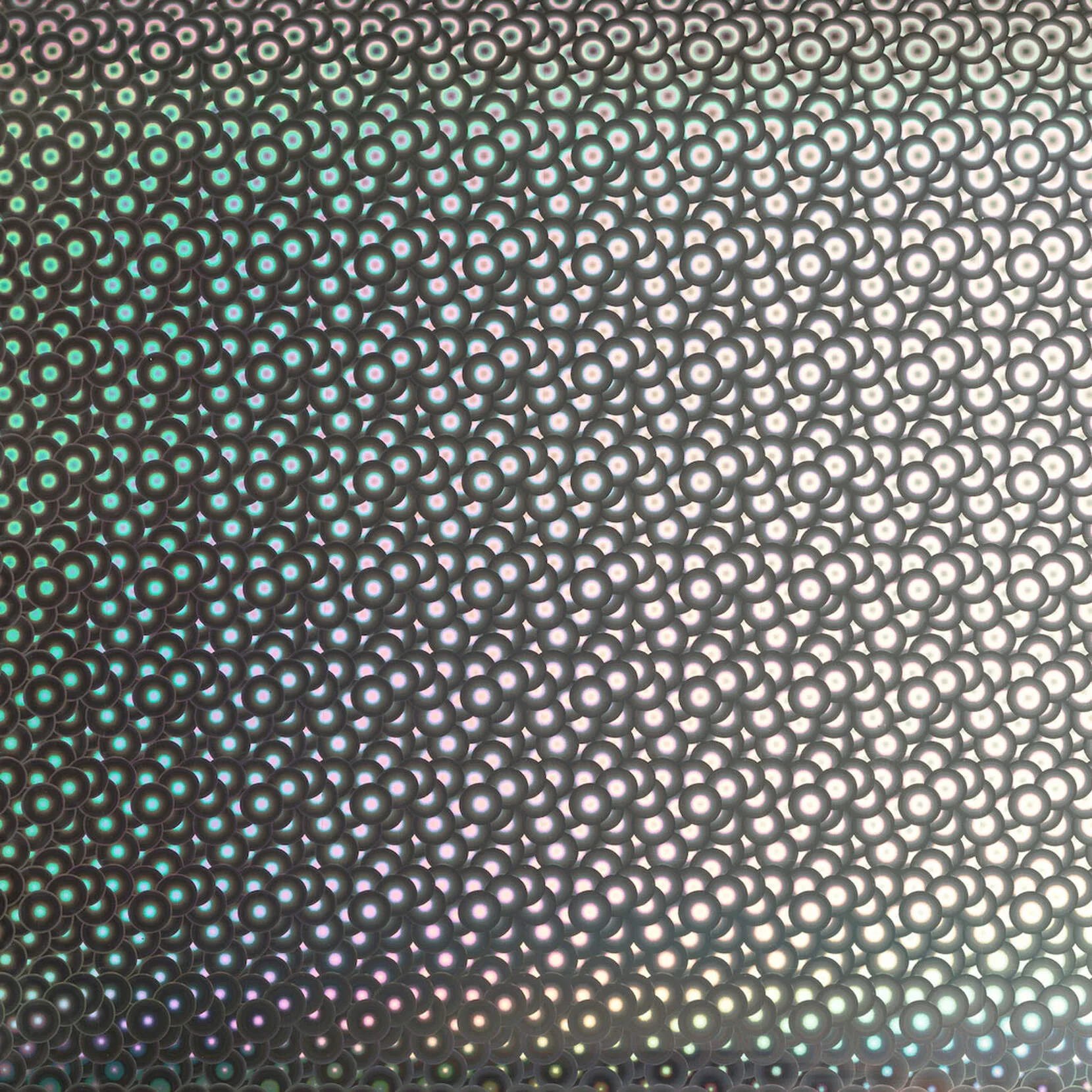 2006626 - Cricut Premium Vinyl Holo Art Deco Silver 30.5x122cm
