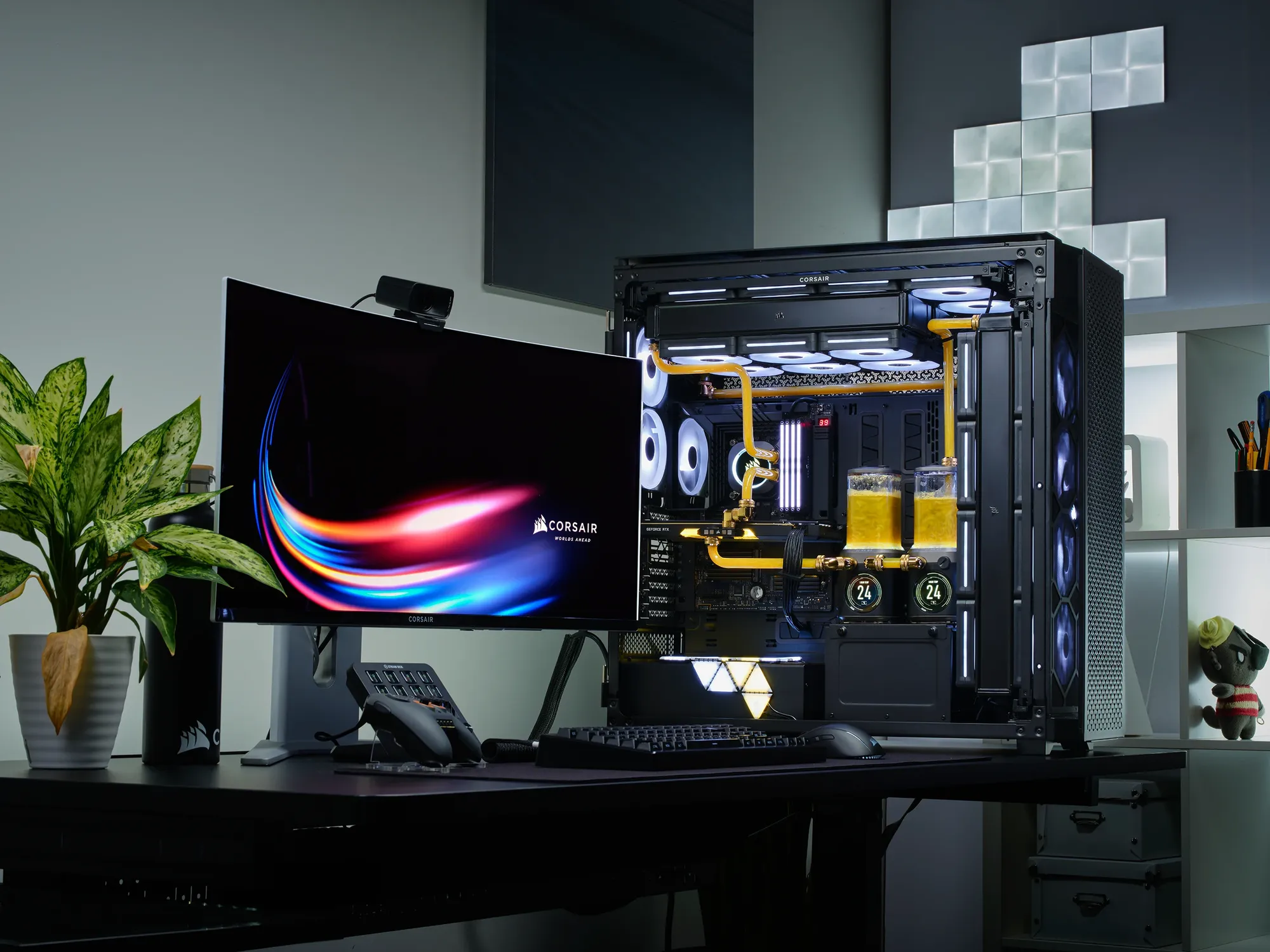 iCUE LINK 9000D AIRFLOW Tempered Glass Super-Tower; Supports 18x 120mm fans - Black