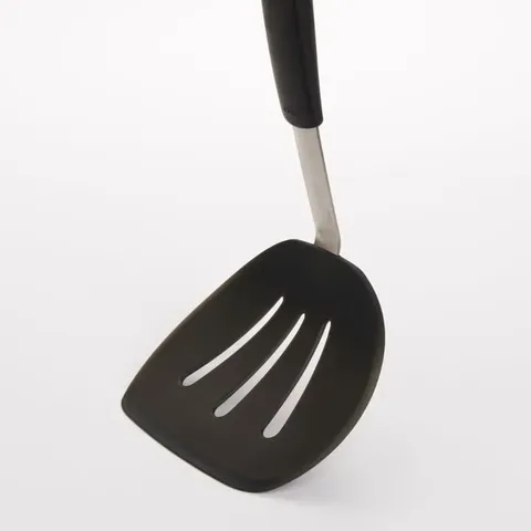 oxo-flexible-pancake-turner