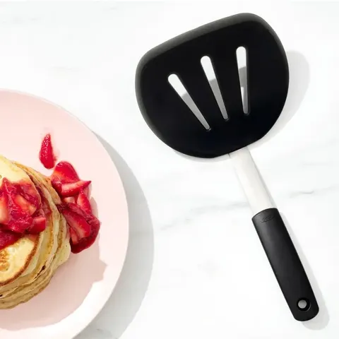 oxo-gg-flexible-pancake-turner