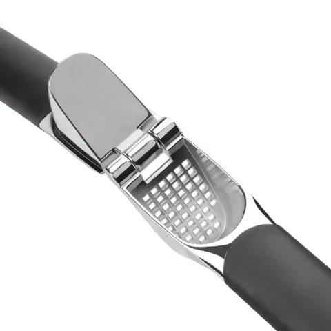 oxo-good-grips-garlic-press-chamber