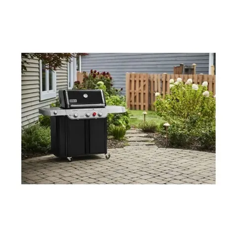 weber-genesis-e-335-gas-braai-1500530-03