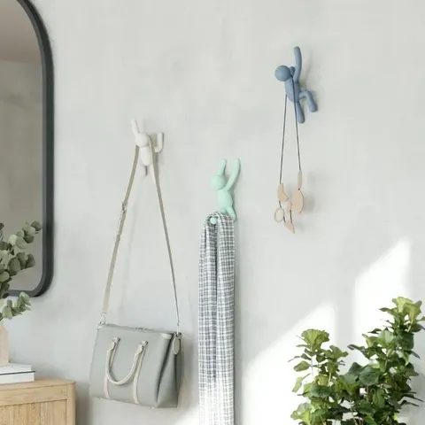 umbra-buddy-hooks-multicolored-lite-set-of-3-lifestyle