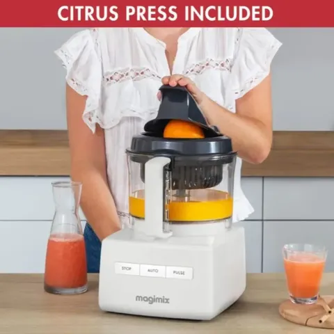 magimix-5200xl-white-food-processor-press