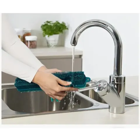 leifheit-click-system-rubber-broom-demo