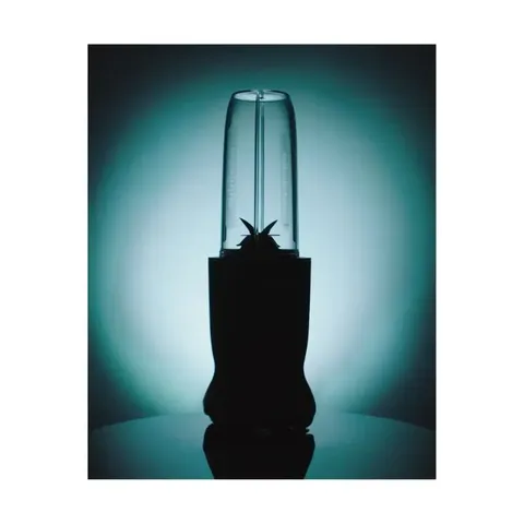 nutribullet-1000w-ultra-blender-690-001000-blending-02