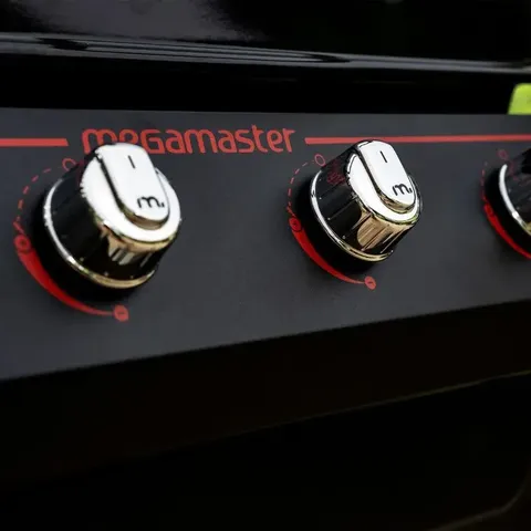 megamaster-inferno-series-3-burner-patio-gas-braai-control