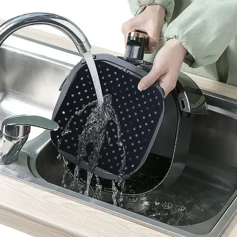 progressive-silicone-square-liner-cleaning