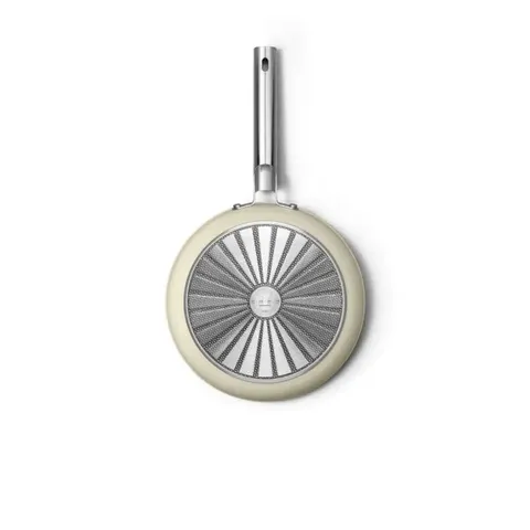 smeg-28cm-red-frying-pan