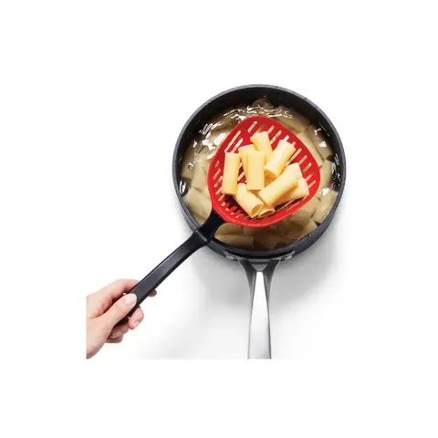 dreamfarm-lestrain-red-dripless-sit-up-strainer-dfle1822-04