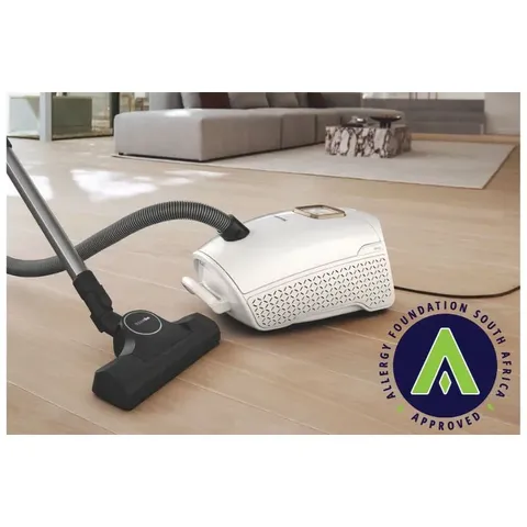 miele-allergy-brillent-white-vacuum-cleaner-guardl1allergy