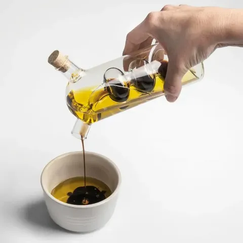 humble-mash-oil-vinegar-pourer-lifestyle
