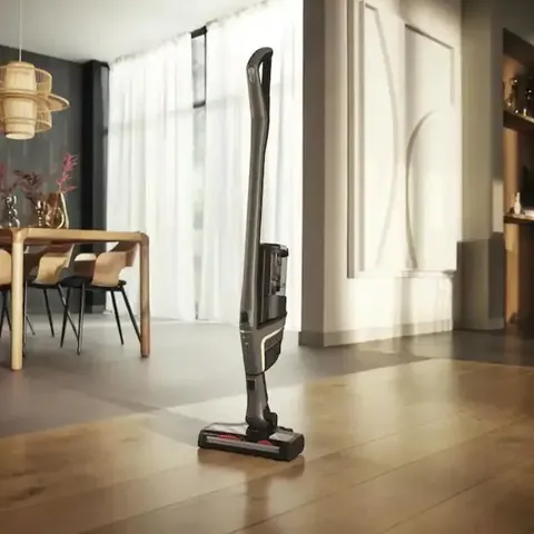 miele-triflex-hx2-pro-infinity-grey-cordless-stick-vacuum-cleaner-lifestyle-min