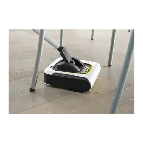 karcher-cordless-electric-broom-kb5-03