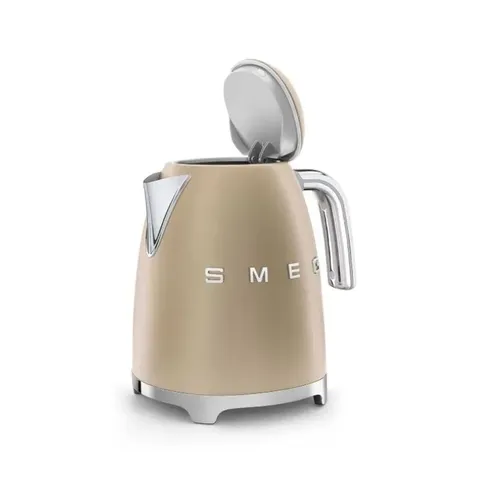 smeg-1.7l-champagne-retro-kettle
