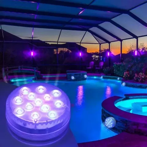 home4u-pool-light-lifestyle
