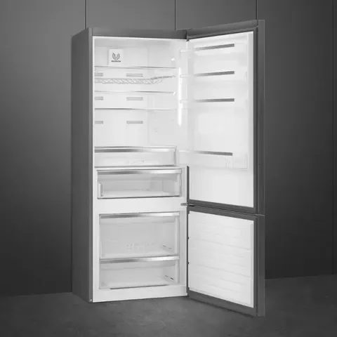 smeg-453l-dark-inox-bottom-freezer-rc47knza-open