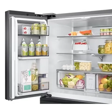 samsung-630l-bespoke-french-door-fridge-rf29bb8600mt-fridge-compartment