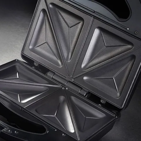 russell-hobbs-2-slice-sandwich-maker-rhsm035-non-stick-coated-plates