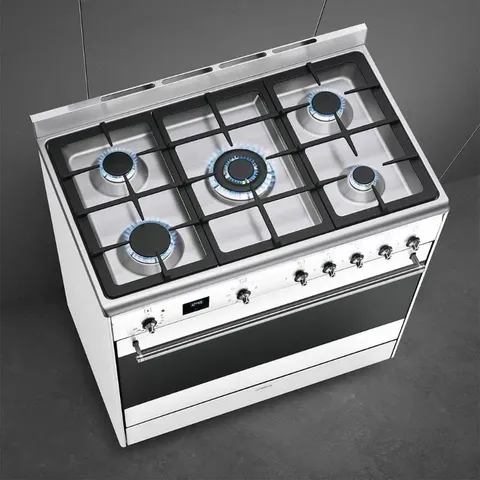 smeg-glossy-white-gas-electric-cooker-ssa91mawh2-top-view