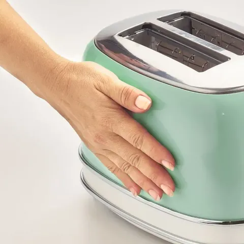 kenwood-vintage-green-toaster-tcm35