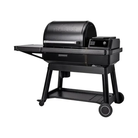 traeger-ironwood-wood-pellet-grill-left