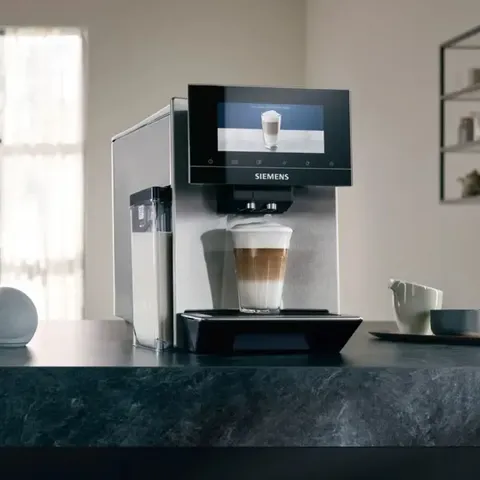 siemens-eq900-automatic-coffee-machine-tq903r03