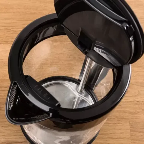 bosch-black-1.7l-kettle-lid-up