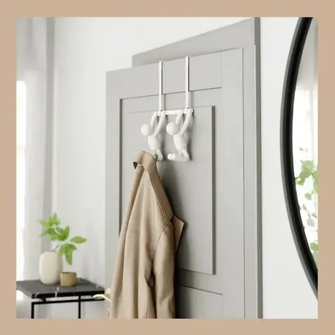 umbra-buddy-hooks-double-over-the-door-white-lifestyle