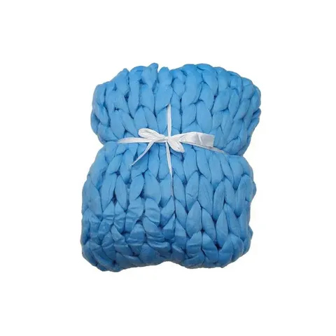 home4u-100x120-blue-chunky-woolen-blanket