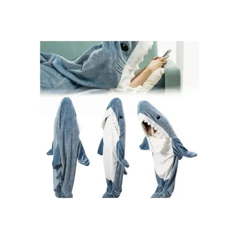 home4u-wearable-shark-blanket-2