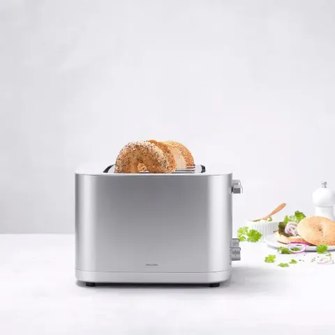 zwilling-enfinigy-2-slice-toaster-lifestyle