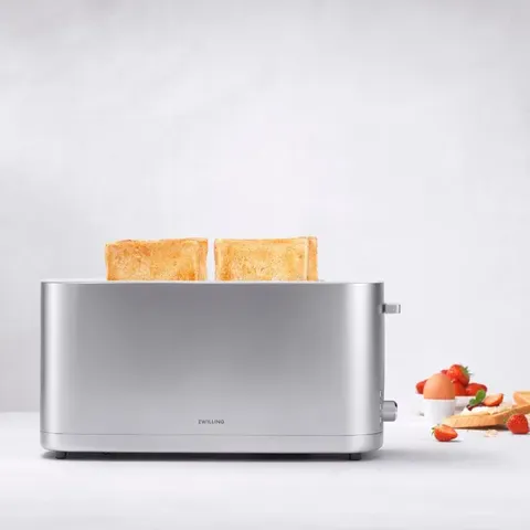 zwilling-enfinigy-4-slice-toaster-lifestyle
