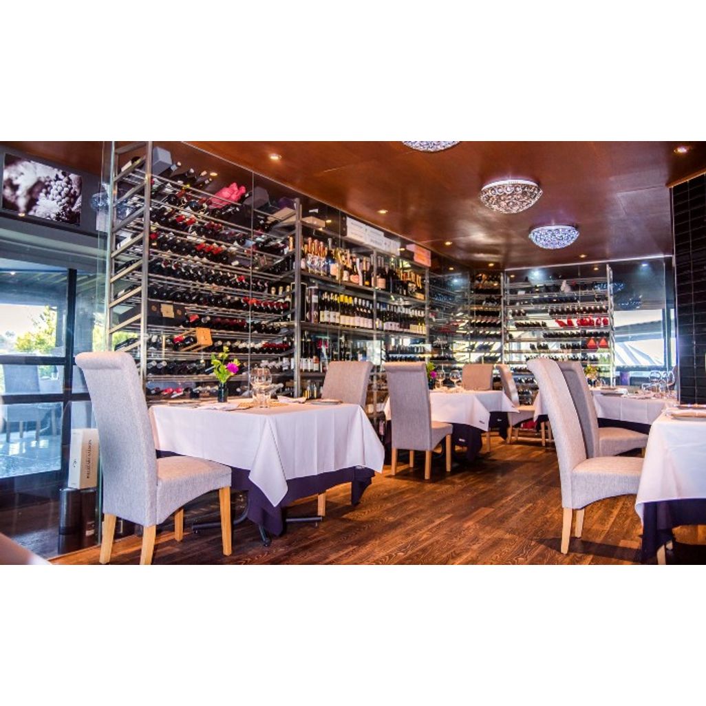 3Course fine dining experience with wine pairing at Priva Lounge Hyperli