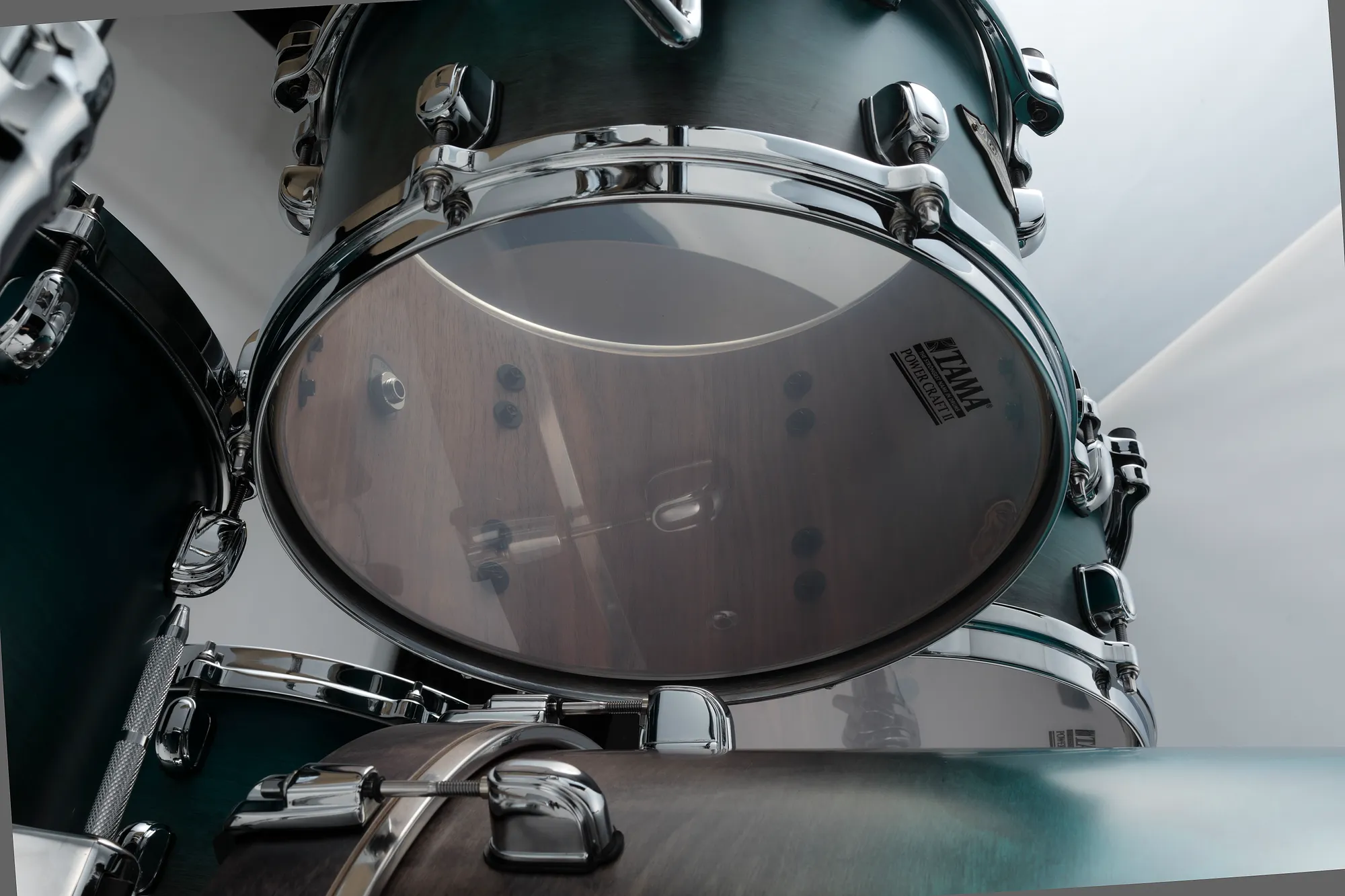 tama starclassic walnut birch 5pc drum kit. no snare | Planetworld