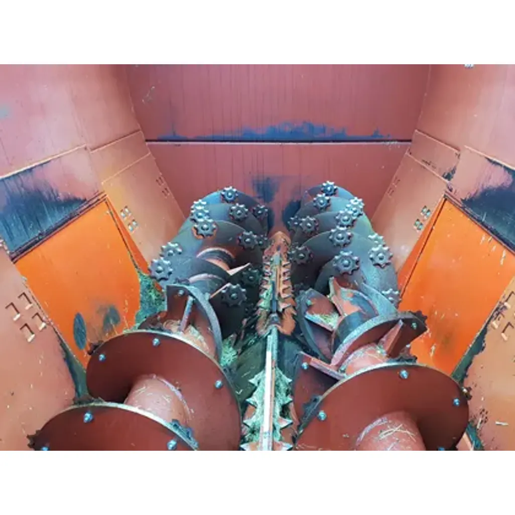 Trailed Horizontal Feeder Mixer Rovic Leers