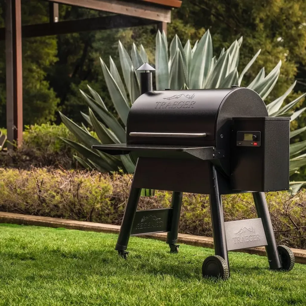 Traeger Pro 780 Wood Pellet Grill Traeger