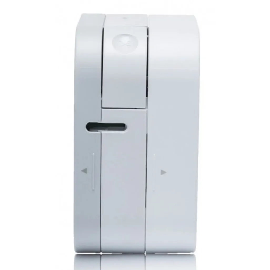 Brother PTouch Bluetooth Thermal Labelling Machine (PTP300BT) Waltons